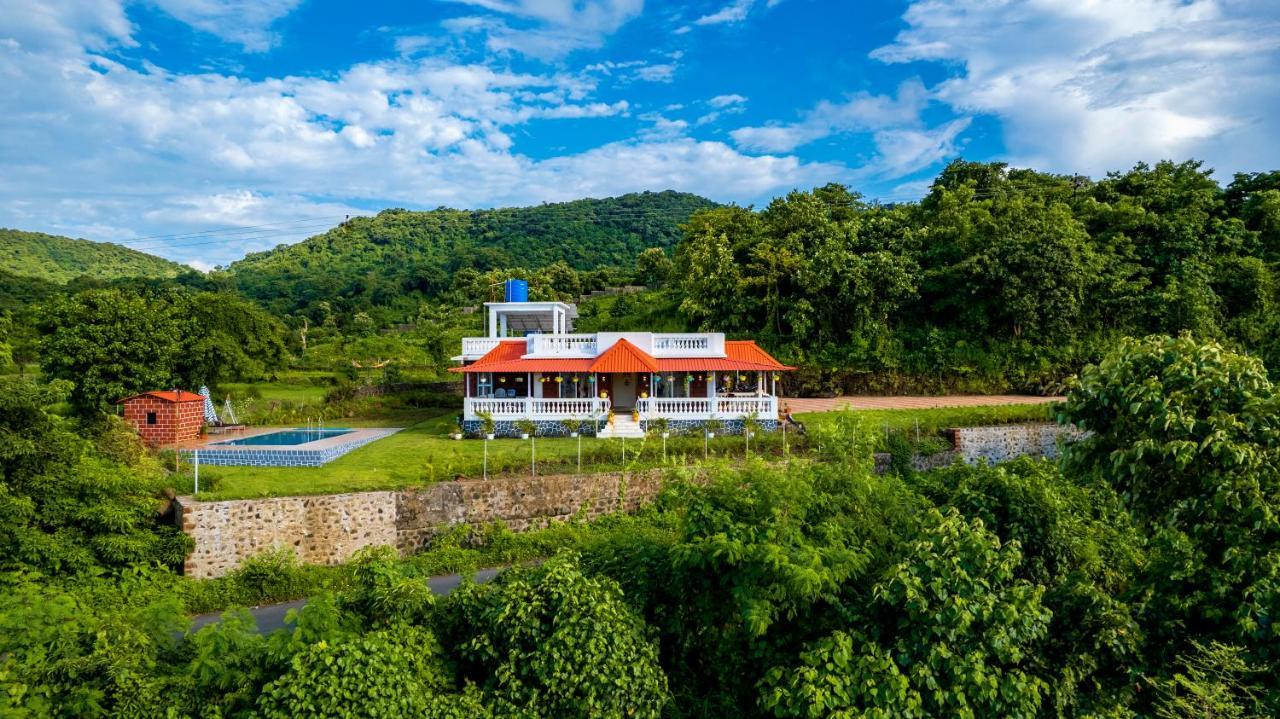 Spicy Mango Ocean Paradise - Luxurious Sea View Villa In Alibaug Christpada Exteriér fotografie