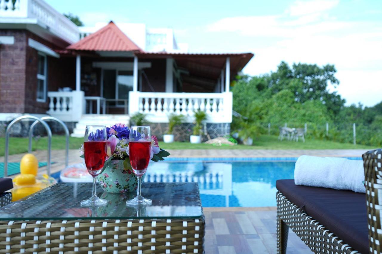 Spicy Mango Ocean Paradise - Luxurious Sea View Villa In Alibaug Christpada Exteriér fotografie